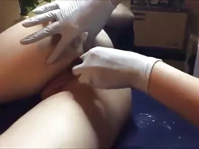 ഭീമാകാരമായ ഡിക്ക് നിറഞ്ഞ മനോഹരമായ ക്യൂട്ടി