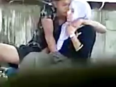 വഴക്കമുള്ള കൗമാര ശരീര വീഡിയോ (ബാർബറല്ല)