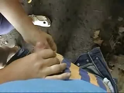 വീഡിയോയിൽ കാസ്പറും റുത്കയും